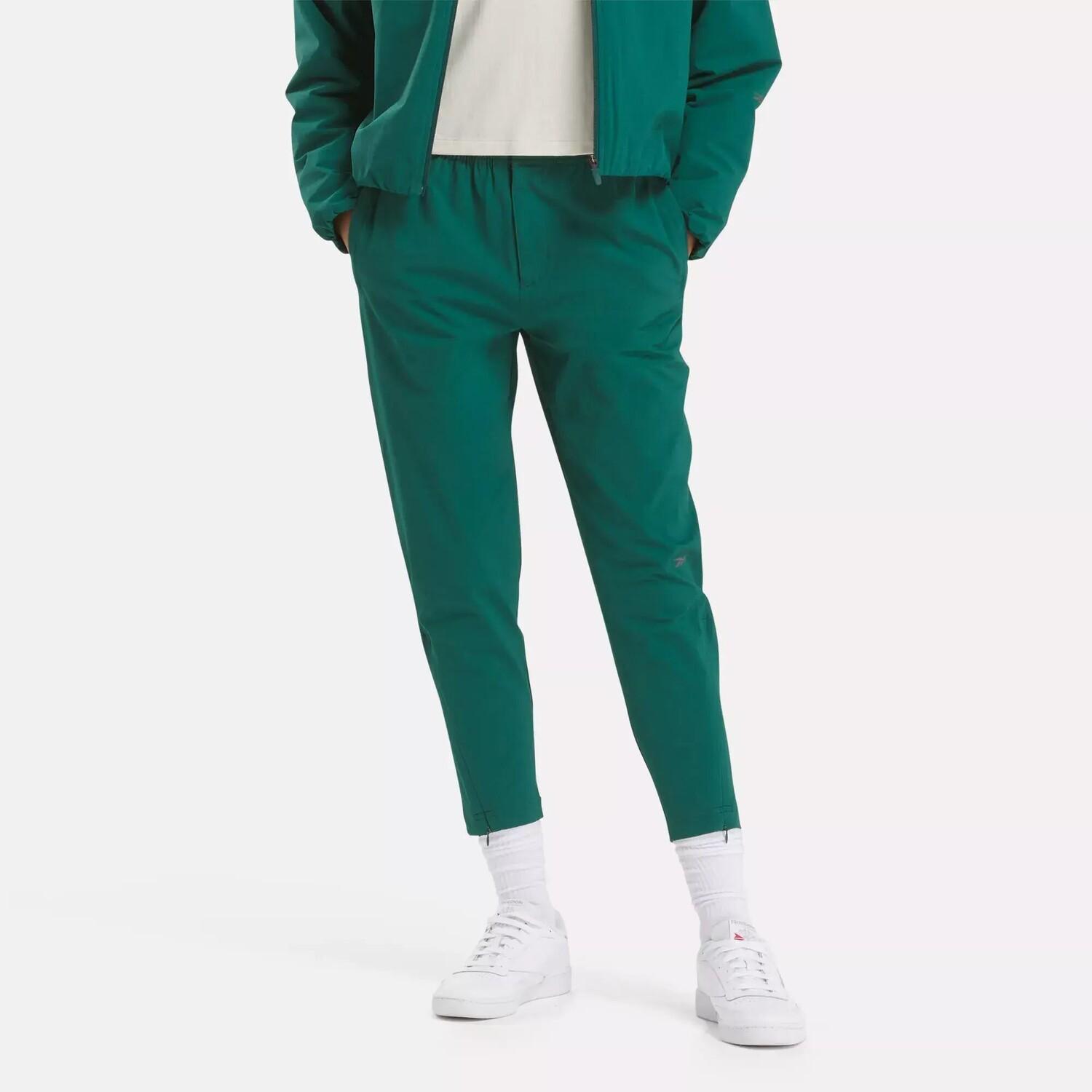 Брюки Active Collective из тканого материала SkyStretch Reebok, зеленый
Брюки Active Collective из тканого материала SkyStretch Reebok, зеленый