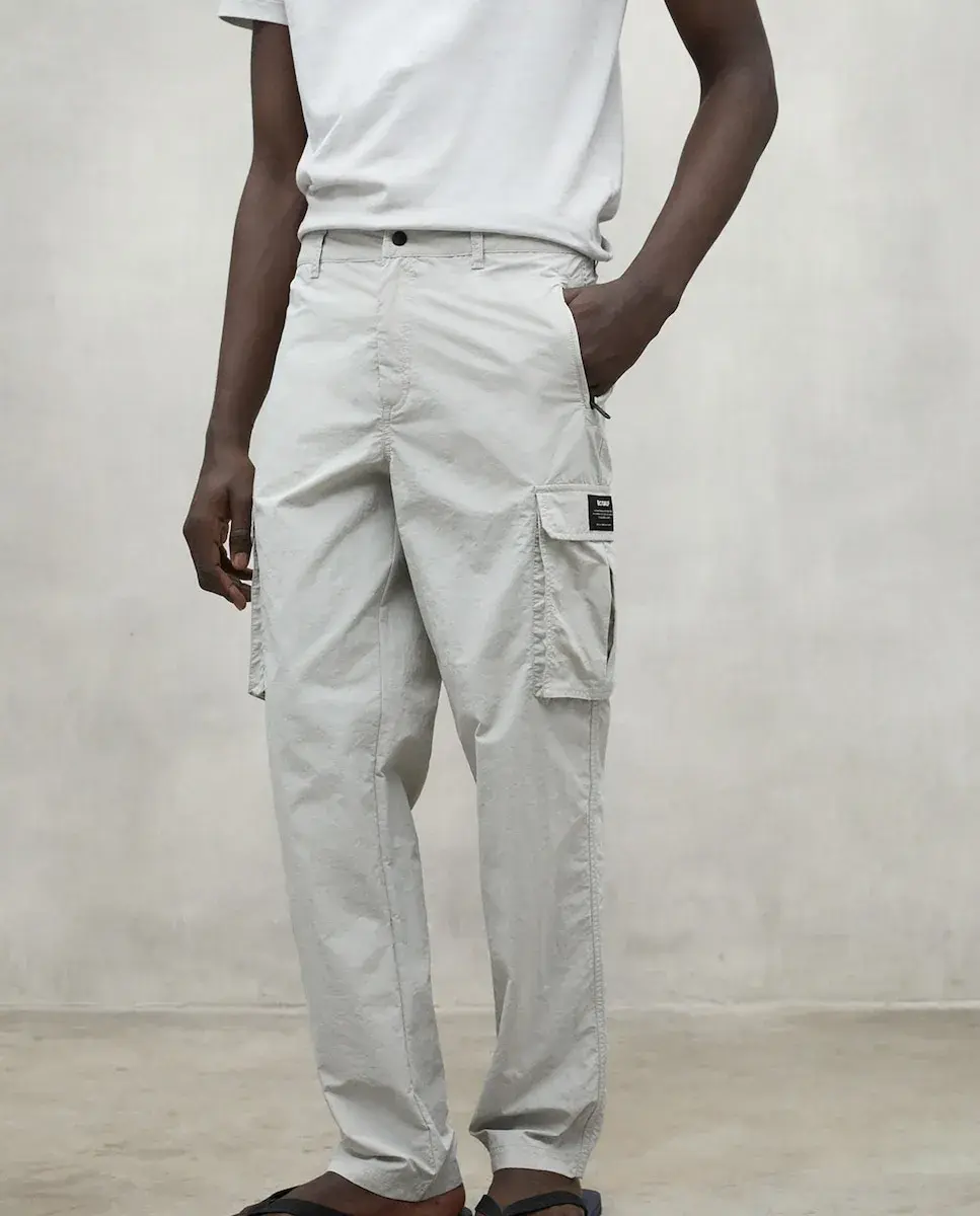 Мужские брюки-карго с застежкой на пуговицы и молнию Ecoalf, светло-серый
Мужские брюки-карго с застежкой на пуговицы и молнию Ecoalf, светло-серый