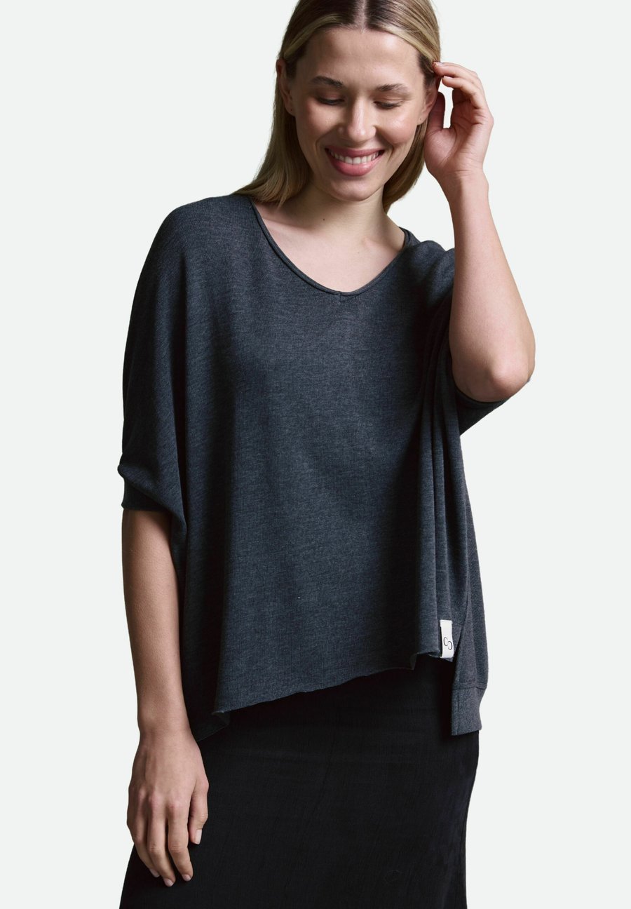 Футболка Cotton Candy V-NECK, Schwarz/Black
Футболка Cotton Candy V-NECK, Schwarz/Black