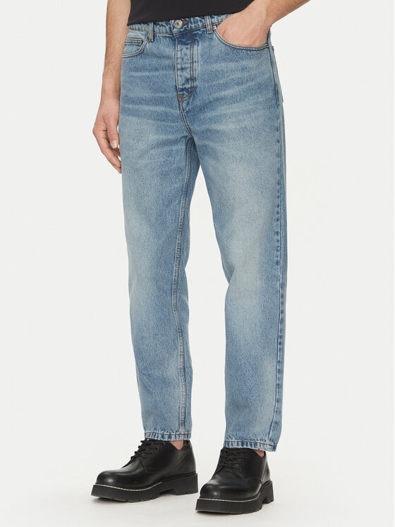 Джинсы tapered fit HTR103.DE0046 Ami Paris, синий
Джинсы tapered fit HTR103.DE0046 Ami Paris, синий