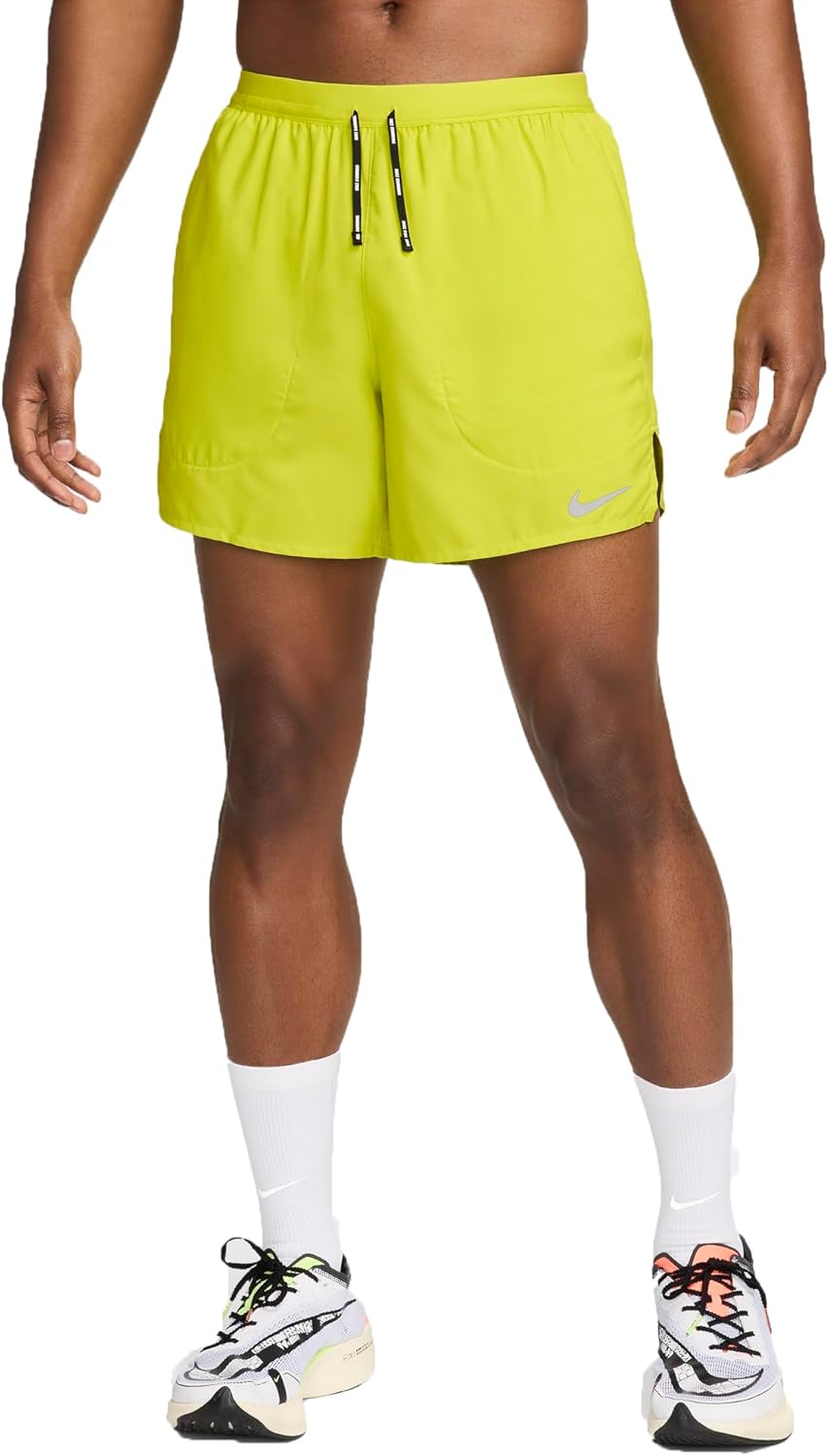 Мужские шорты для бега Nike Flex Stride 5 дюймов, Bright Cactus/Reflective Silver
Мужские шорты для бега Nike Flex Stride 5 дюймов, Bright Cactus/Reflective Silver