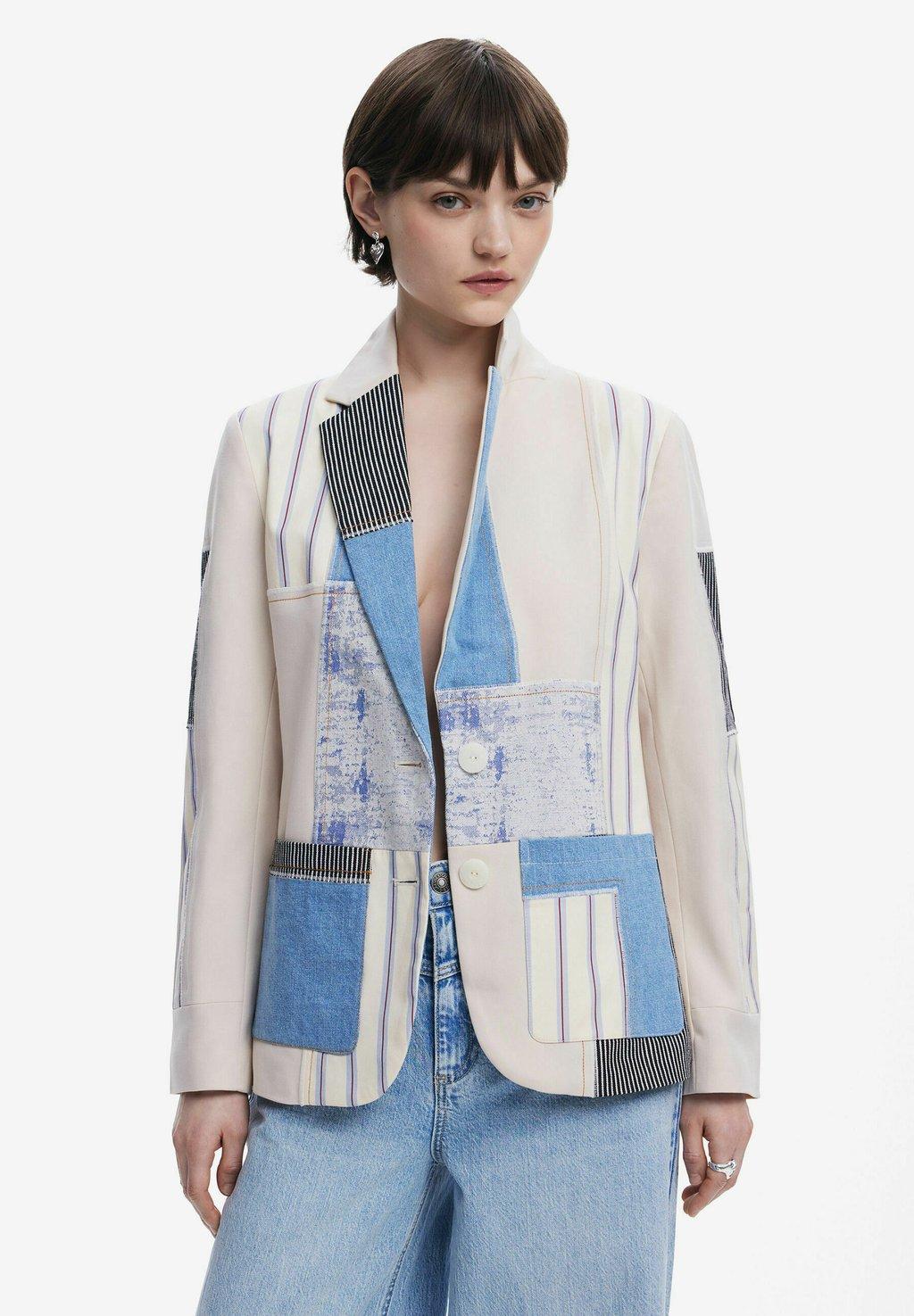 Блейзер Desigual, бежевый
Блейзер Desigual, бежевый