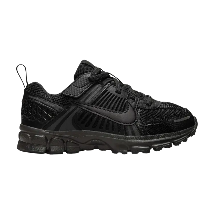 Кроссовки Nike Vomero 5 PS, Triple Black
Кроссовки Nike Vomero 5 PS, Triple Black