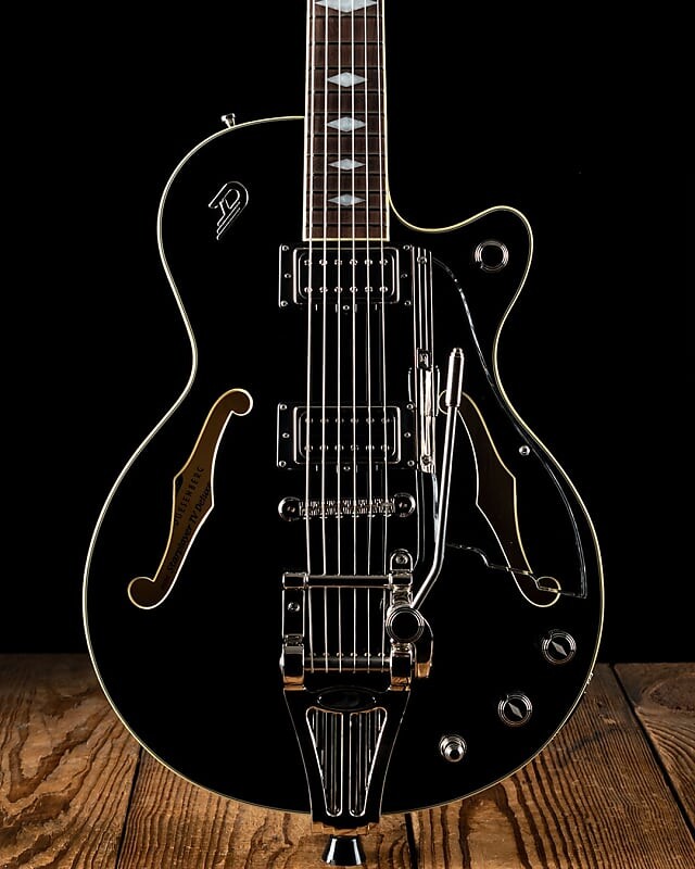 Электрогитара Duesenberg Starplayer TV Deluxe - Black - Free Shipping
Электрогитара Duesenberg Starplayer TV Deluxe - Black - Free Shipping
