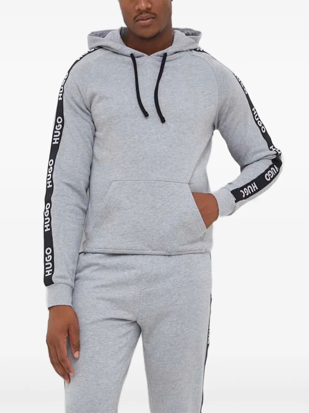 Худи с отделкой лентой Hugo, серый
Худи с отделкой лентой Hugo, серый