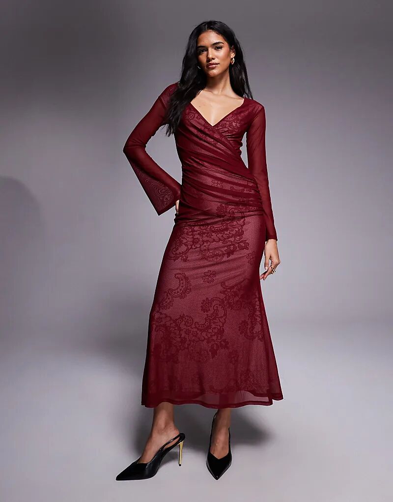 Платье макси ASOS DESIGN с кружевной подкладкой и принтом, запахом, вырезом Bardot и длинными рукавами
Платье макси ASOS DESIGN с кружевной подкладкой и принтом, запахом, вырезом Bardot и длинными рукавами