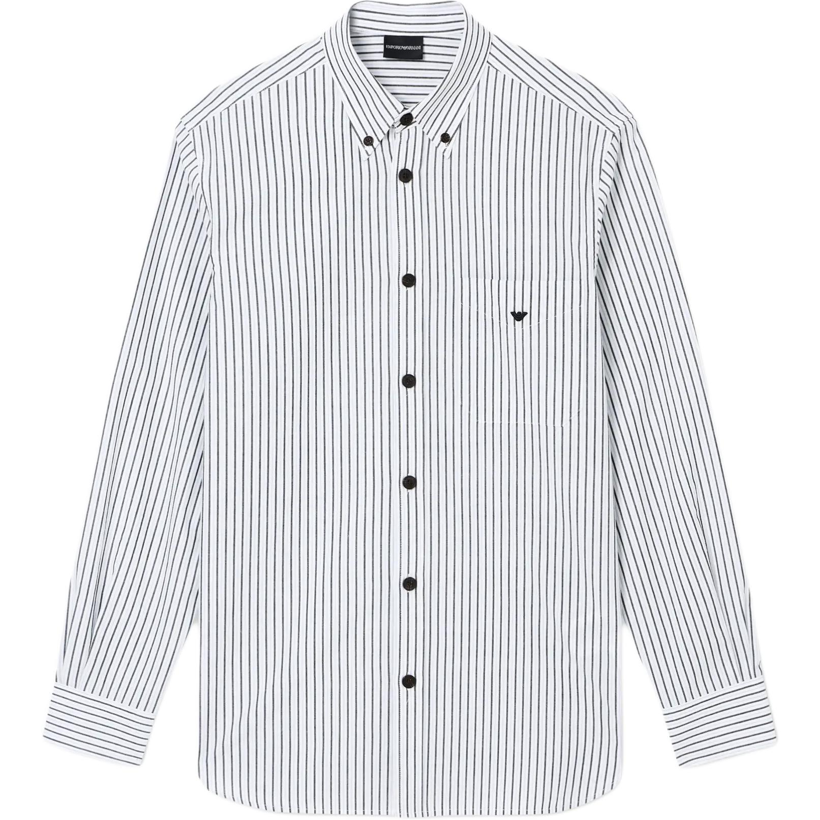 Emporio Armani Мужская рубашка с белыми лацканами, средней высоты
Emporio Armani Мужская рубашка с белыми лацканами, средней высоты