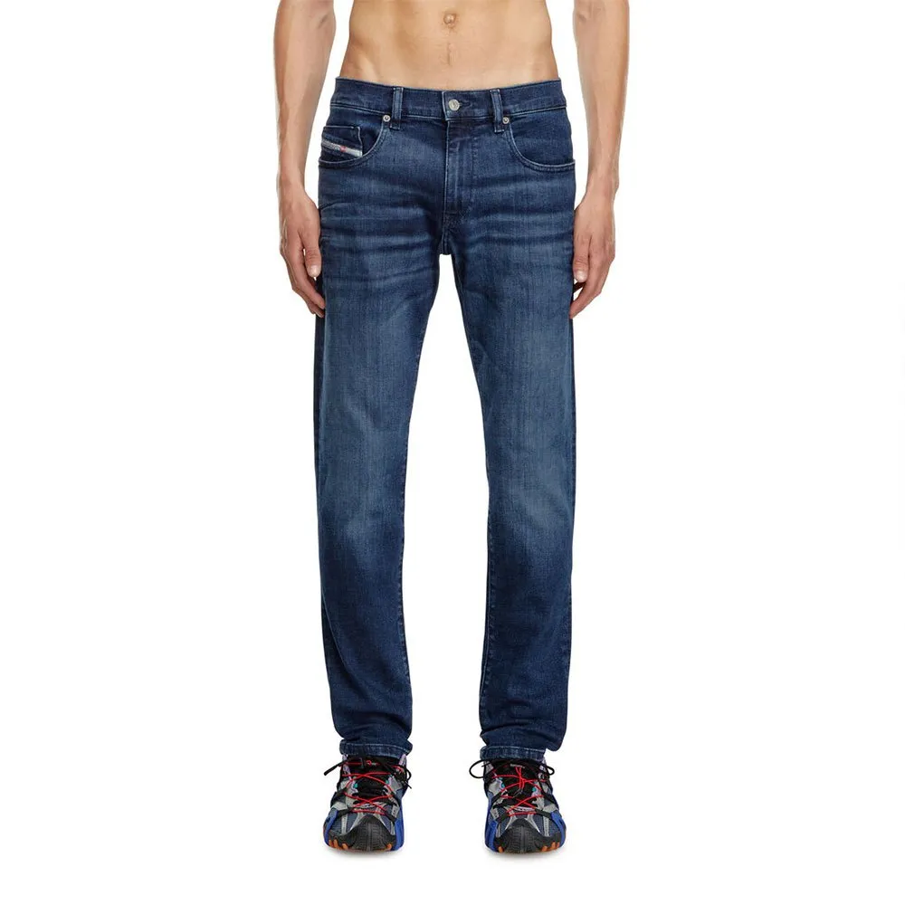 Джинсы Diesel A03558-0GRDJ 2019 D Strukt, синий
Джинсы Diesel A03558-0GRDJ 2019 D Strukt, синий