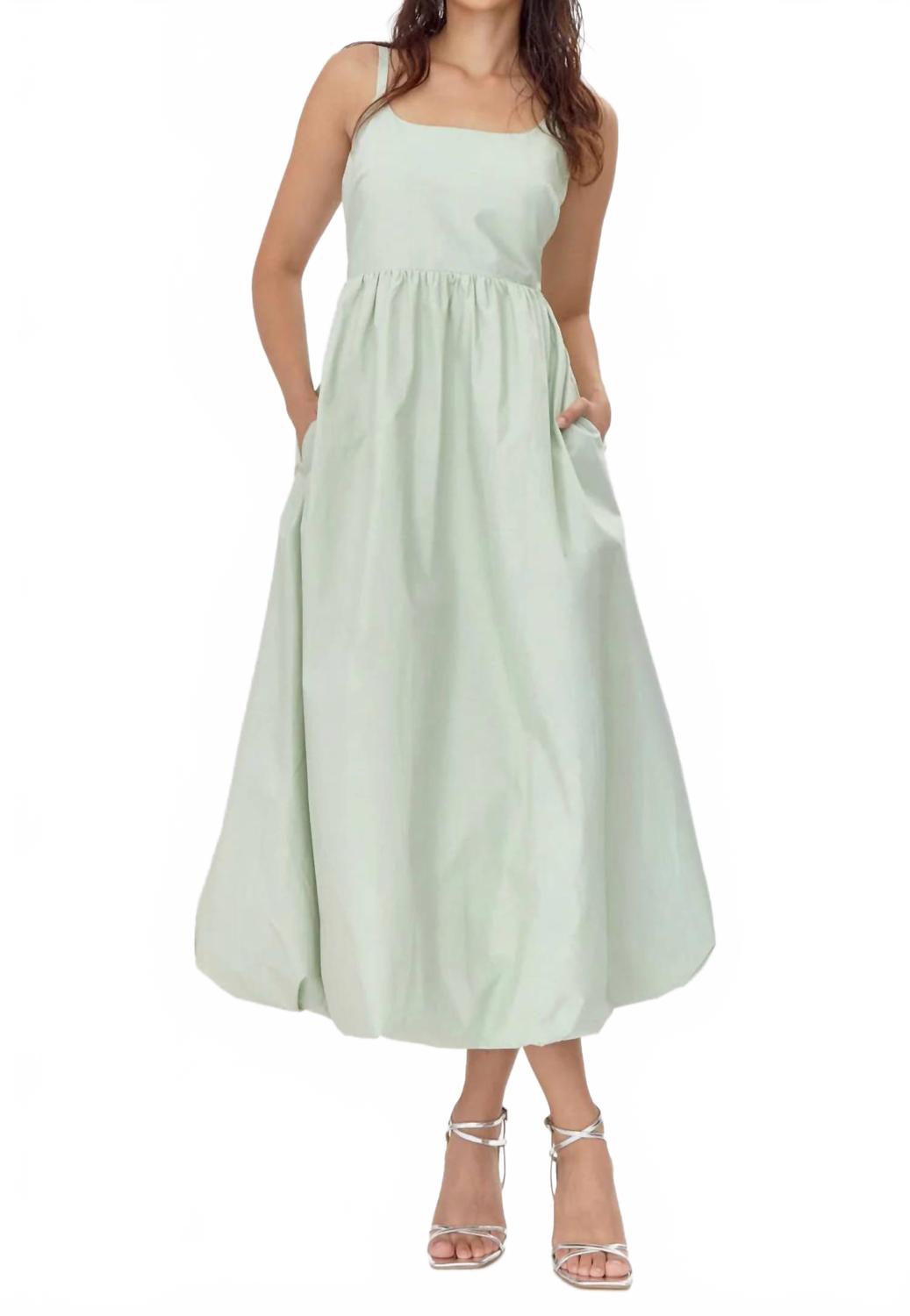 Платье Celina миди с баской в цвете мята GREYLIN, мятный
Платье Celina миди с баской в цвете мята GREYLIN, мятный