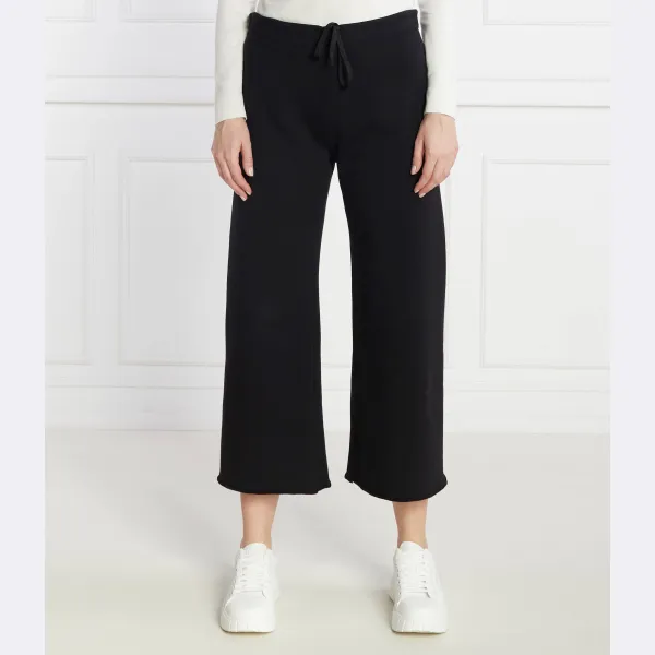 Спортивные брюки свободного кроя Liviana Conti, черный
Спортивные брюки свободного кроя Liviana Conti, черный