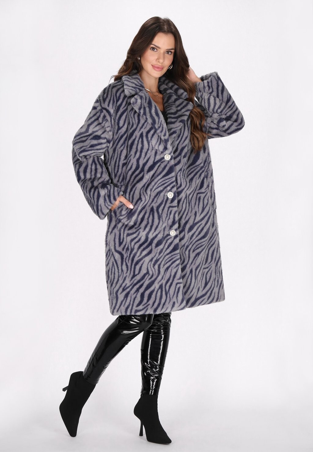 Короткое пальто faina, серый
Короткое пальто faina, серый