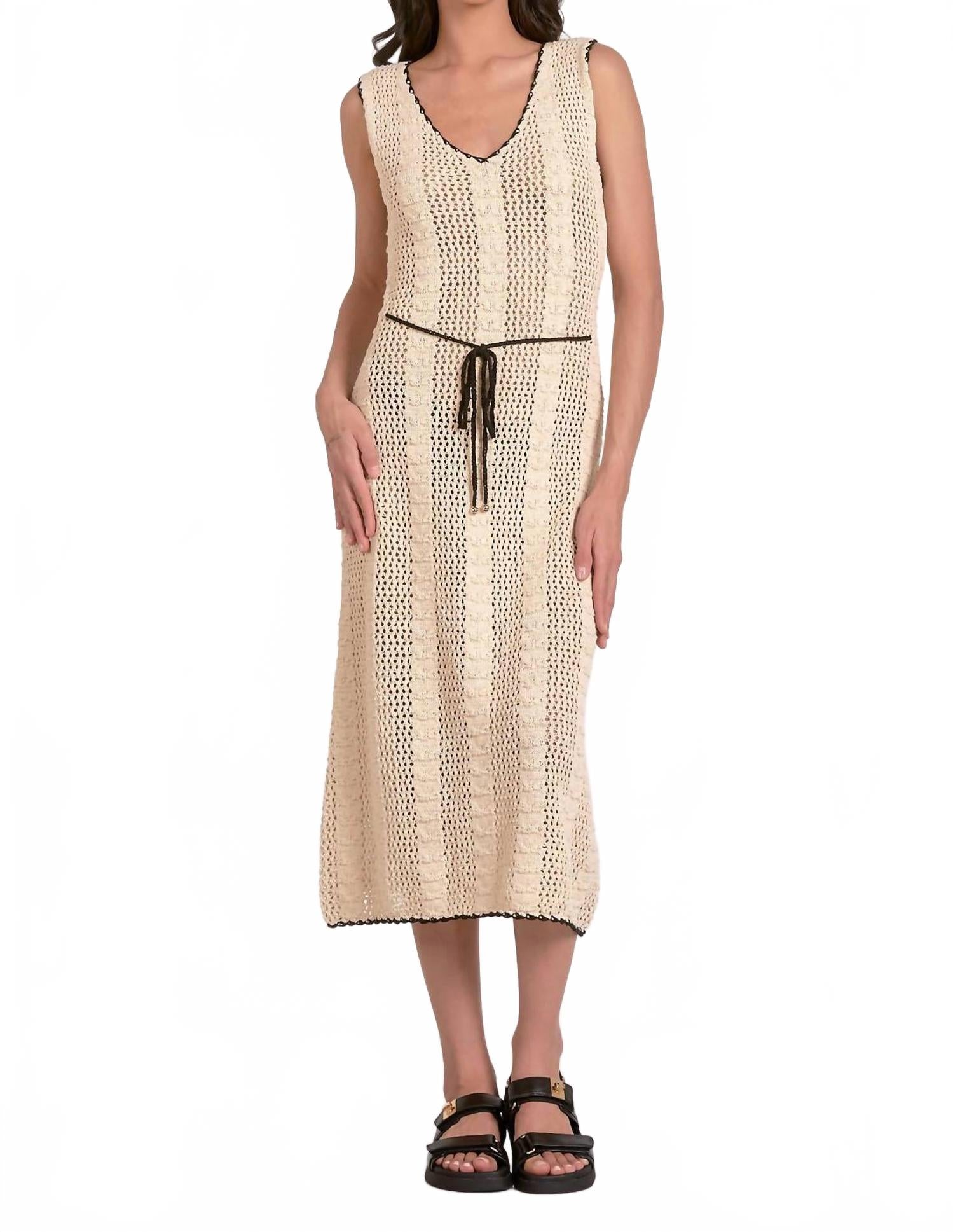 Тасмин платье миди без рукавов в натуральном черном канте ELAN 
Тасмин платье миди без рукавов в натуральном черном канте ELAN