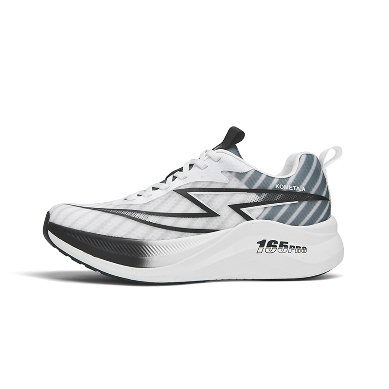 Низкие кроссовки для бега для мужчин KOMETA.A, Vibrant Black 
Низкие кроссовки для бега для мужчин KOMETA.A, Vibrant Black