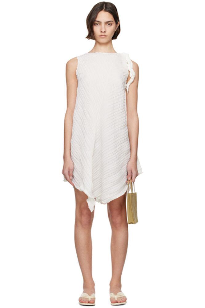 Белое мятое и перекрученное мини-платье ISSEY MIYAKE
Белое мятое и перекрученное мини-платье ISSEY MIYAKE