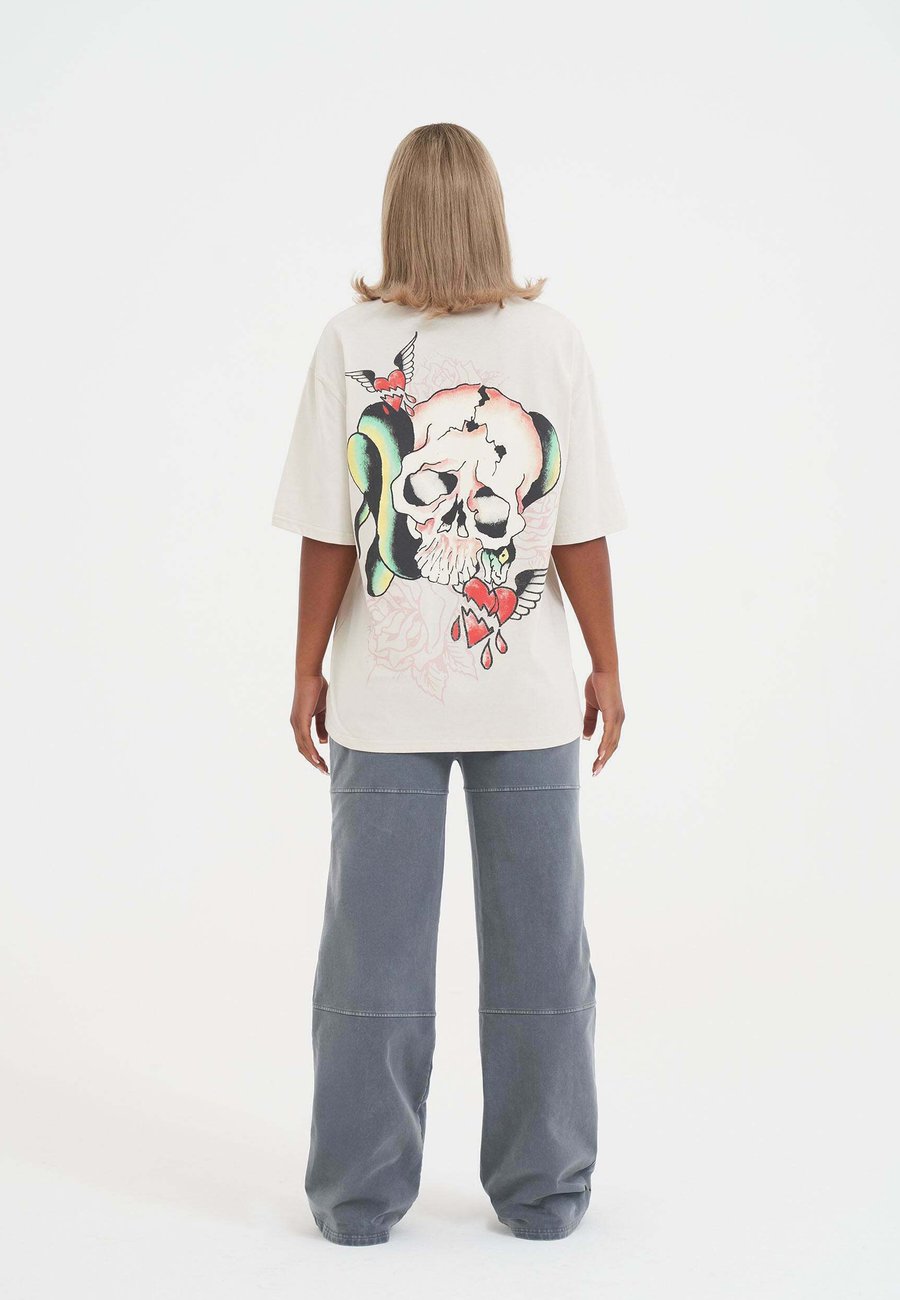 Футболка Ed Hardy SNAKE SKULL BACKPRINT, Ecru/Beige, Бежевый, Футболка Ed Hardy SNAKE SKULL BACKPRINT, Ecru/Beige
Футболка Ed Hardy SNAKE SKULL BACKPRINT, Ecru/Beige, Бежевый, Футболка Ed Hardy SNAKE SKULL BACKPRINT, Ecru/Beige