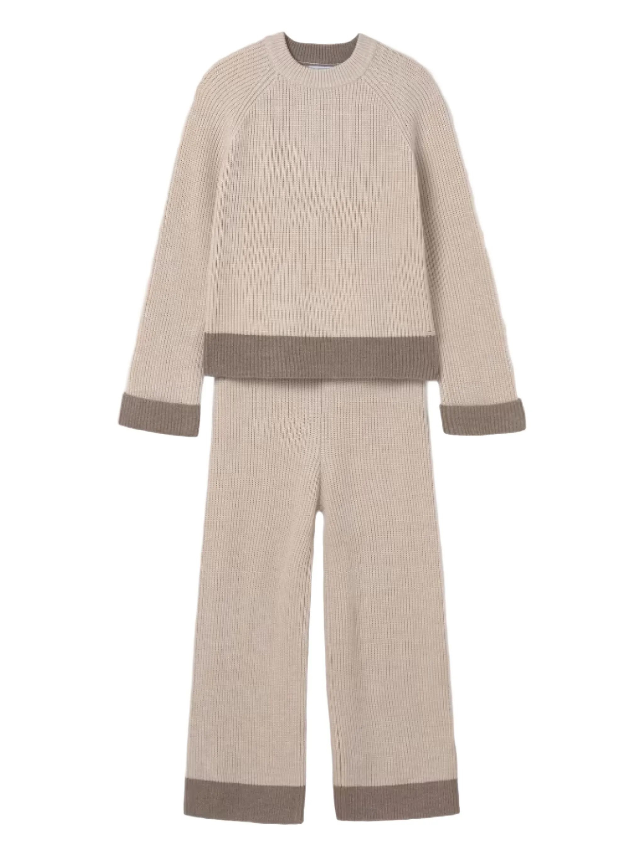 Трикотажный джемпер и брюки в рубчик Mayoral, бежевый
Трикотажный джемпер и брюки в рубчик Mayoral, бежевый