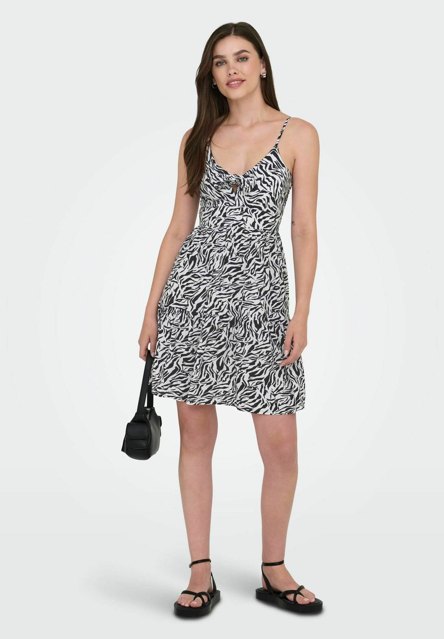 Платье ONLY NORMAL GESCHNITTEN , Black
Платье ONLY NORMAL GESCHNITTEN , Black