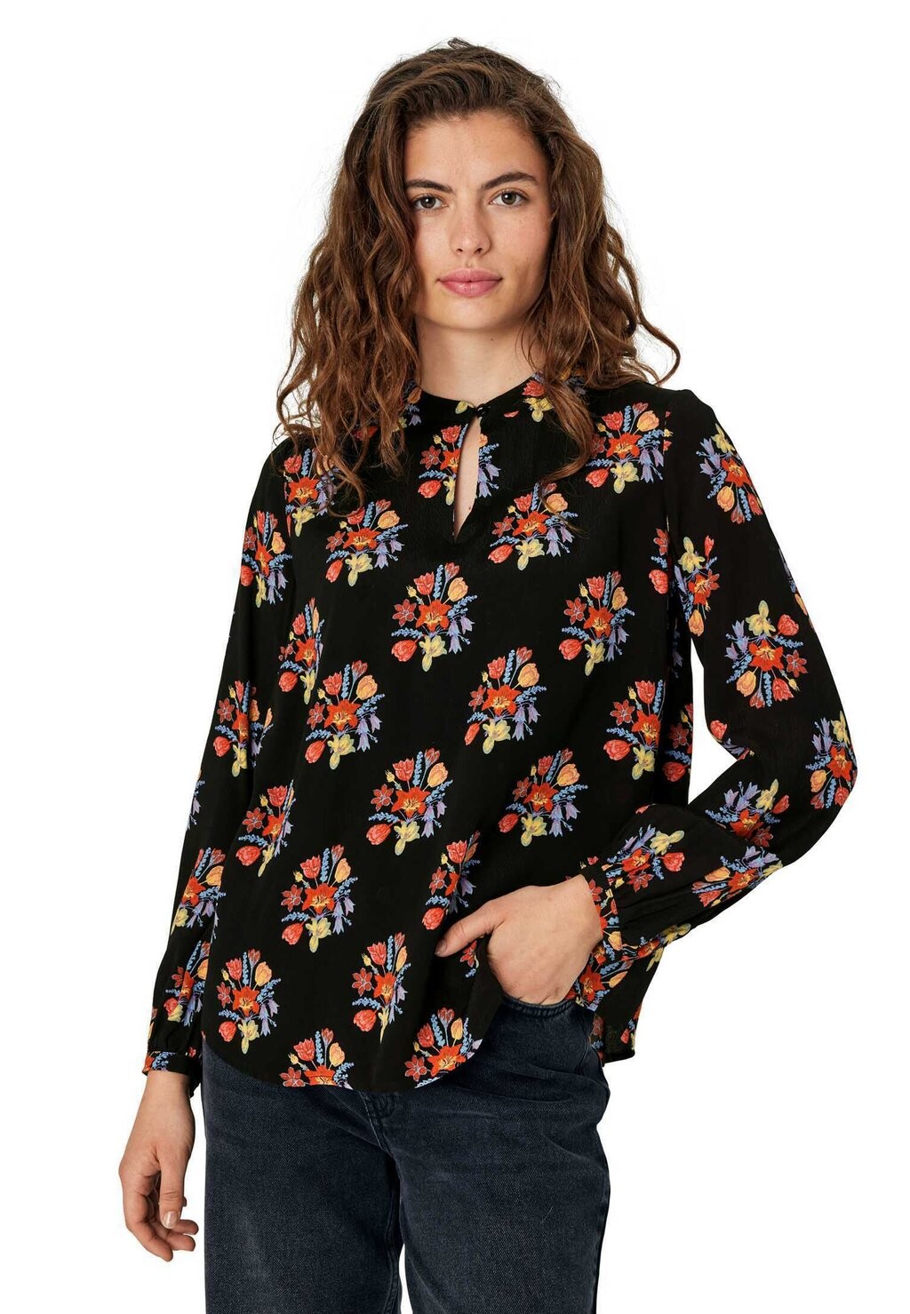 Блуза BELLANN Noa Noa, черный
Блуза BELLANN Noa Noa, черный