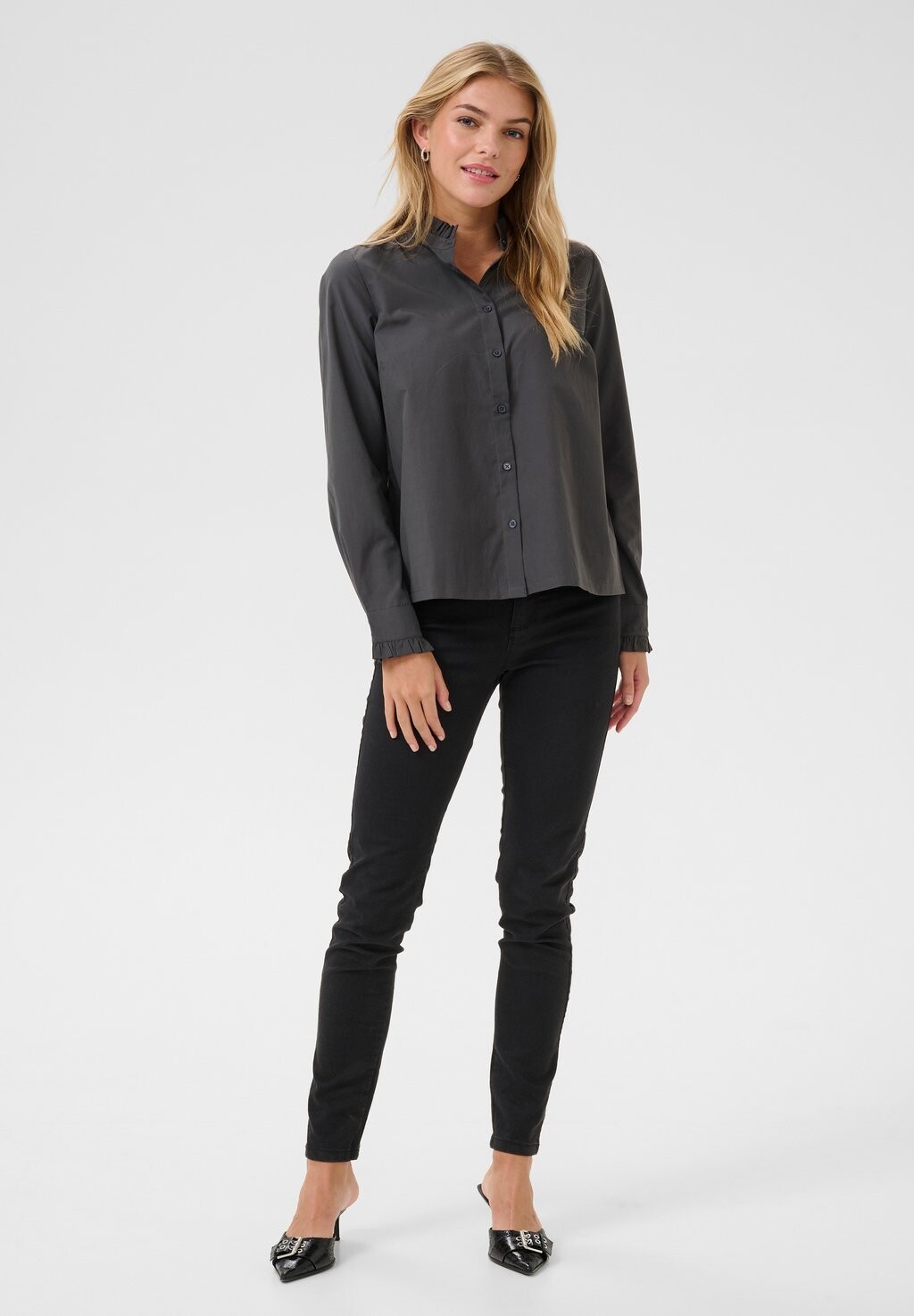 Блузка на пуговицах Kaffe, черный
Блузка на пуговицах Kaffe, черный