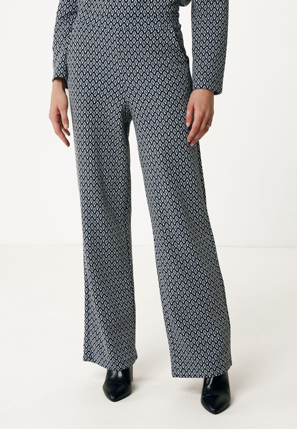 Брюки EASY FIT Mexx, мультиколор
Брюки EASY FIT Mexx, мультиколор