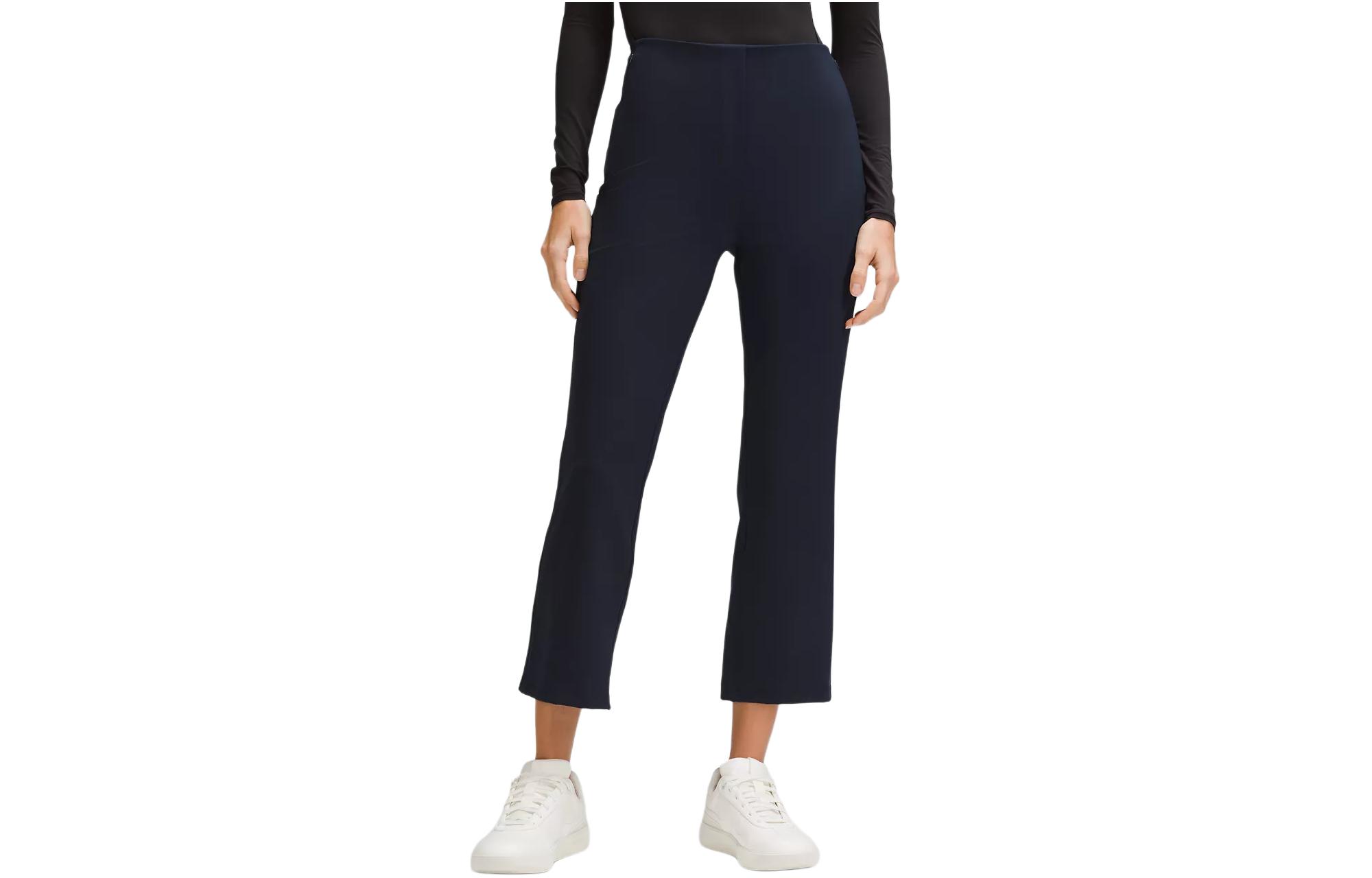 Брюки женские Smooth Fit Pull On High Rise Cropped Pant Casual Lululemon, marine синий
Брюки женские Smooth Fit Pull On High Rise Cropped Pant Casual Lululemon, marine синий