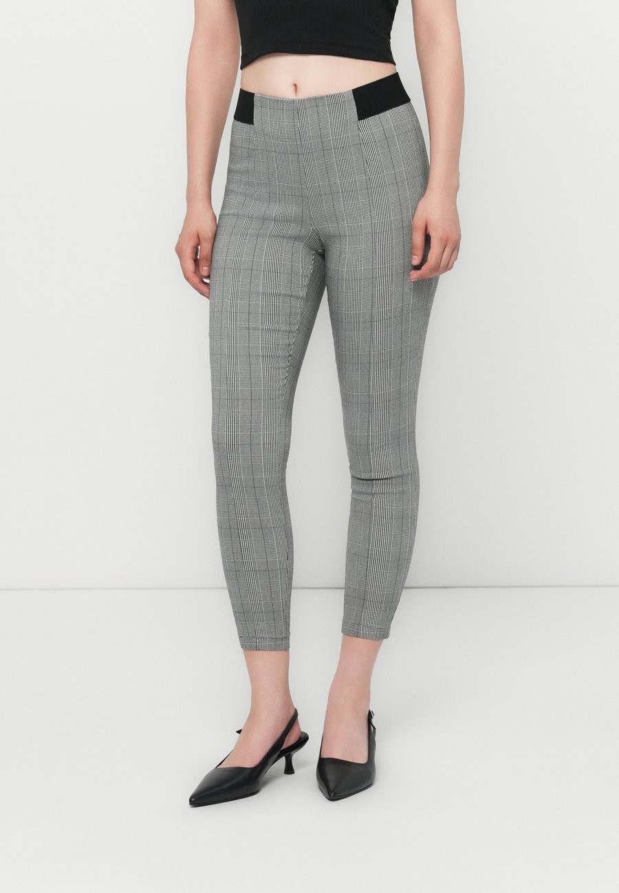 Брюки ONLY ONLMEDUSA LIFE , Black
Брюки ONLY ONLMEDUSA LIFE , Black