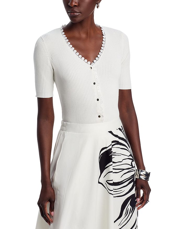 Свитер с вязаным рубчиком и застежкой на пуговицах T Tahari, белый
Свитер с вязаным рубчиком и застежкой на пуговицах T Tahari, белый