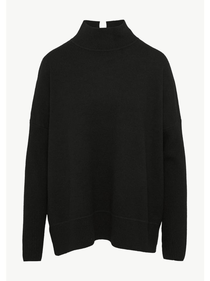 Вязаный свитер в цвете 9999_черный comma
Вязаный свитер в цвете 9999_черный comma