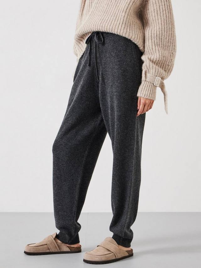 Брюки Daisy Pure Merino Wool для бега HUSH, Charcoal Grey Marl
Брюки Daisy Pure Merino Wool для бега HUSH, Charcoal Grey Marl