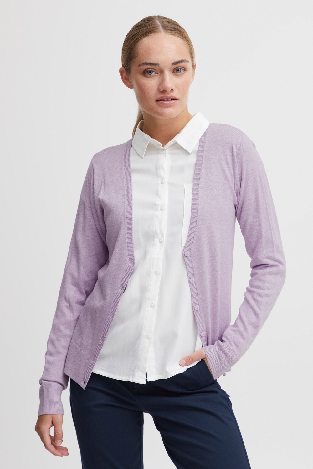 Кардиган Oxmo Strickjacke OXHelene 21800077 ME, розовый
Кардиган Oxmo Strickjacke OXHelene 21800077 ME, розовый