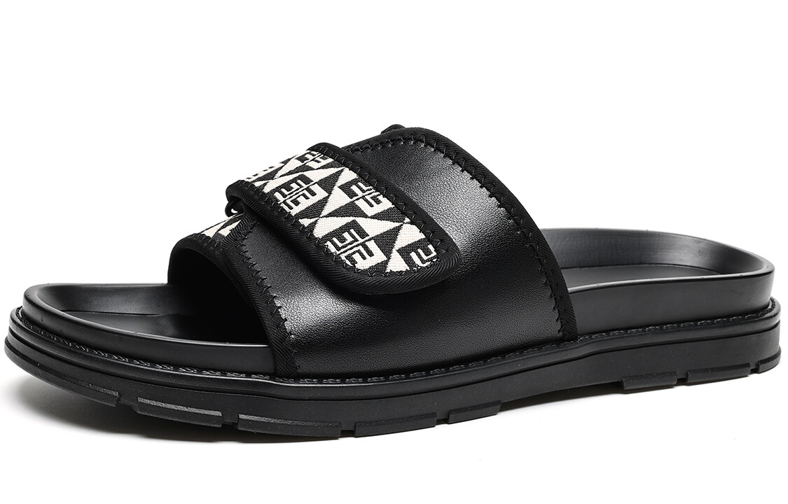 Шлепанцы мужские черный/белый Trumppipe
Шлепанцы мужские черный/белый Trumppipe