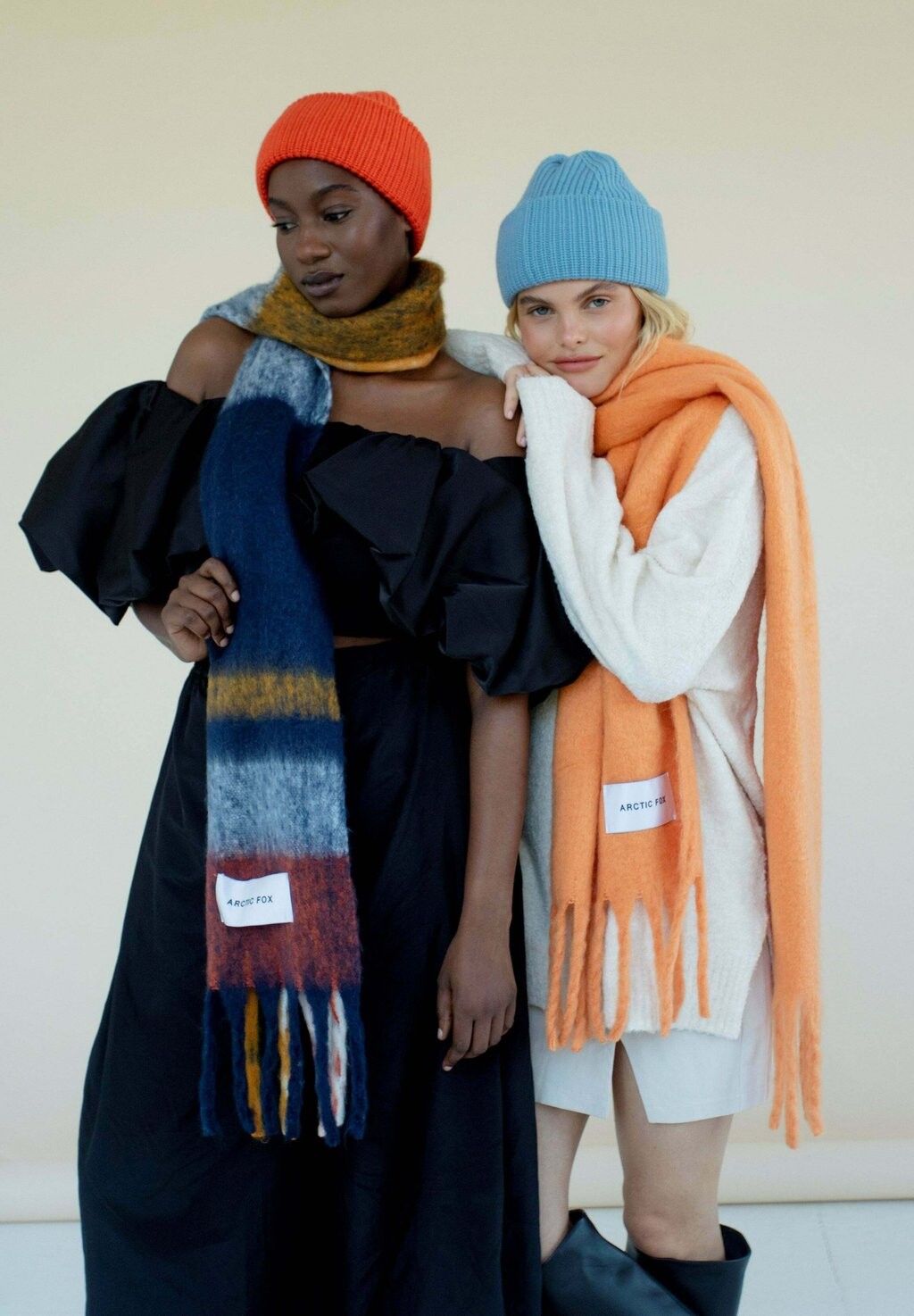 Шарф THE STOCKHOLM ARCTIC FOX & CO., темно-синий
Шарф THE STOCKHOLM ARCTIC FOX & CO., темно-синий