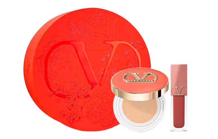 Крем для губ с воздушной подушкой набор для макияжа легко растушевывается 12г+6,5мл Valentino
Крем для губ с воздушной подушкой набор для макияжа легко растушевывается 12г+6,5мл Valentino