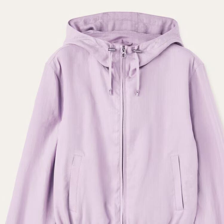 Куртка женская светло-фиолетовая промасленная бумажная зонтик Loro Piana
Куртка женская светло-фиолетовая промасленная бумажная зонтик Loro Piana