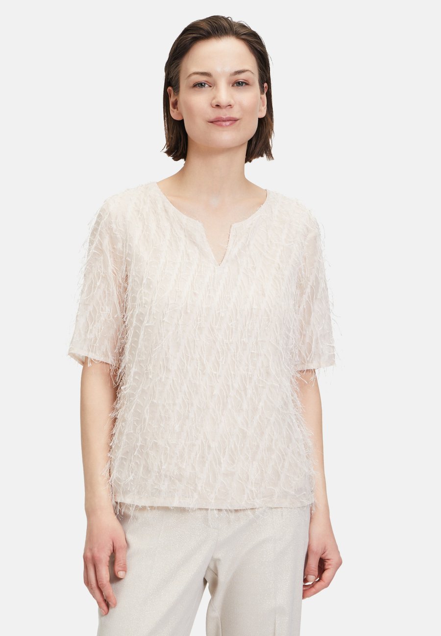Блуза Betty & Co SCHLUPF KURZARM, Grau/Beige
Блуза Betty & Co SCHLUPF KURZARM, Grau/Beige