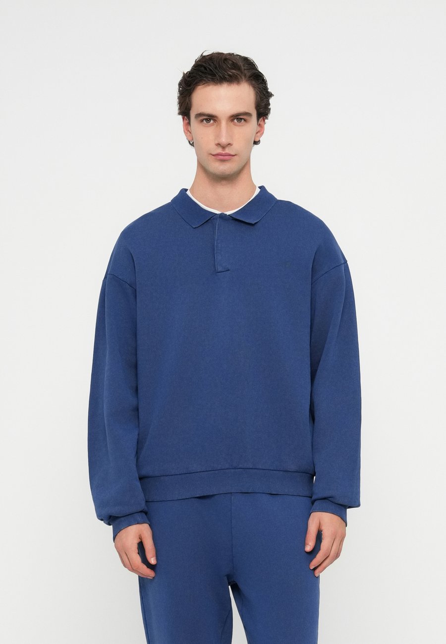 Толстовка ARKK Copenhagen LONG SLEEVE POLO UNISEX, Vintage Blue/Blue
Толстовка ARKK Copenhagen LONG SLEEVE POLO UNISEX, Vintage Blue/Blue