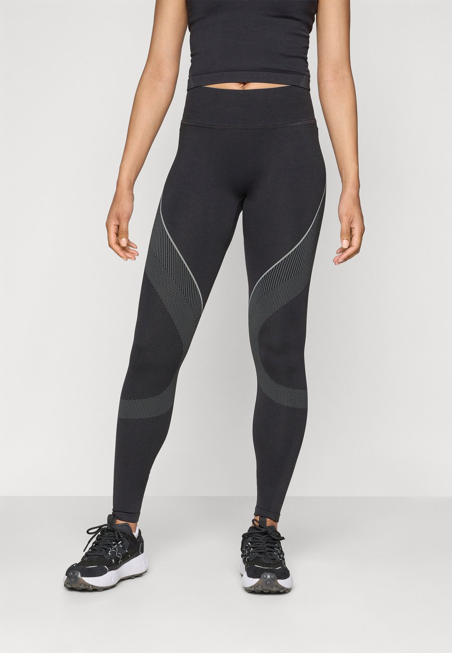 Леггинсы Under Armour VANISH SEAMLESS LEGGING, Black/Steel/Black
Леггинсы Under Armour VANISH SEAMLESS LEGGING, Black/Steel/Black