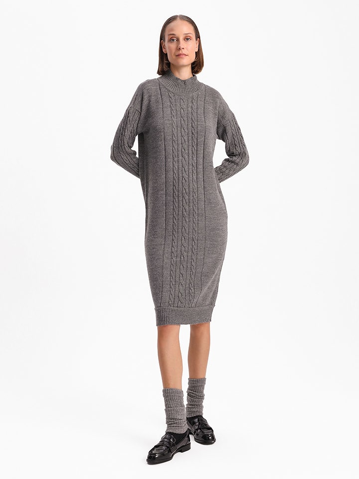 Платье до колена BGN, серый 
Платье до колена BGN, серый