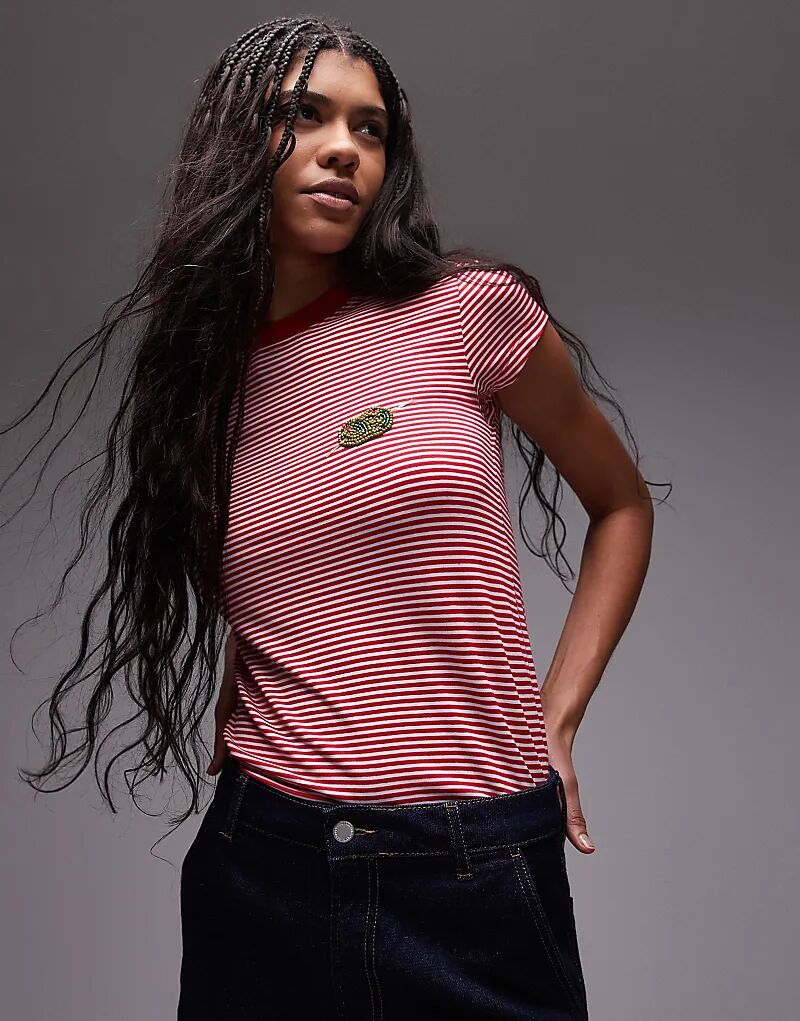 Повседневная футболка Topshop с вышивкой оливкового цвета в красную полоску
Повседневная футболка Topshop с вышивкой оливкового цвета в красную полоску