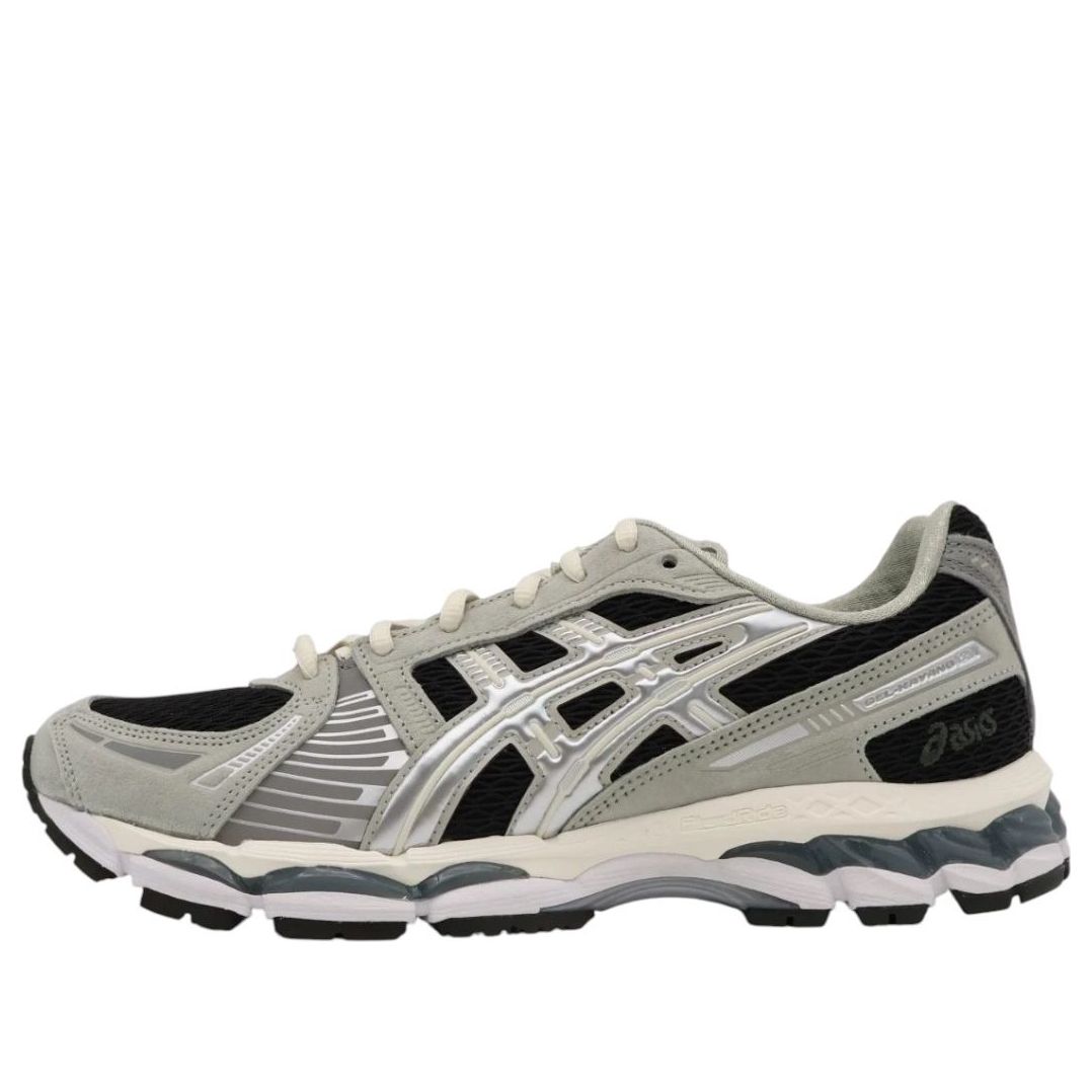 Asics x Kith Gel-Kayano 12.1 'Peat Cream'
Asics x Kith Gel-Kayano 12.1 'Peat Cream'