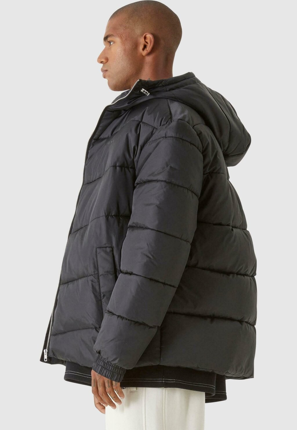 Зимняя куртка UNISEX 9N1M SENSE, черный
Зимняя куртка UNISEX 9N1M SENSE, черный