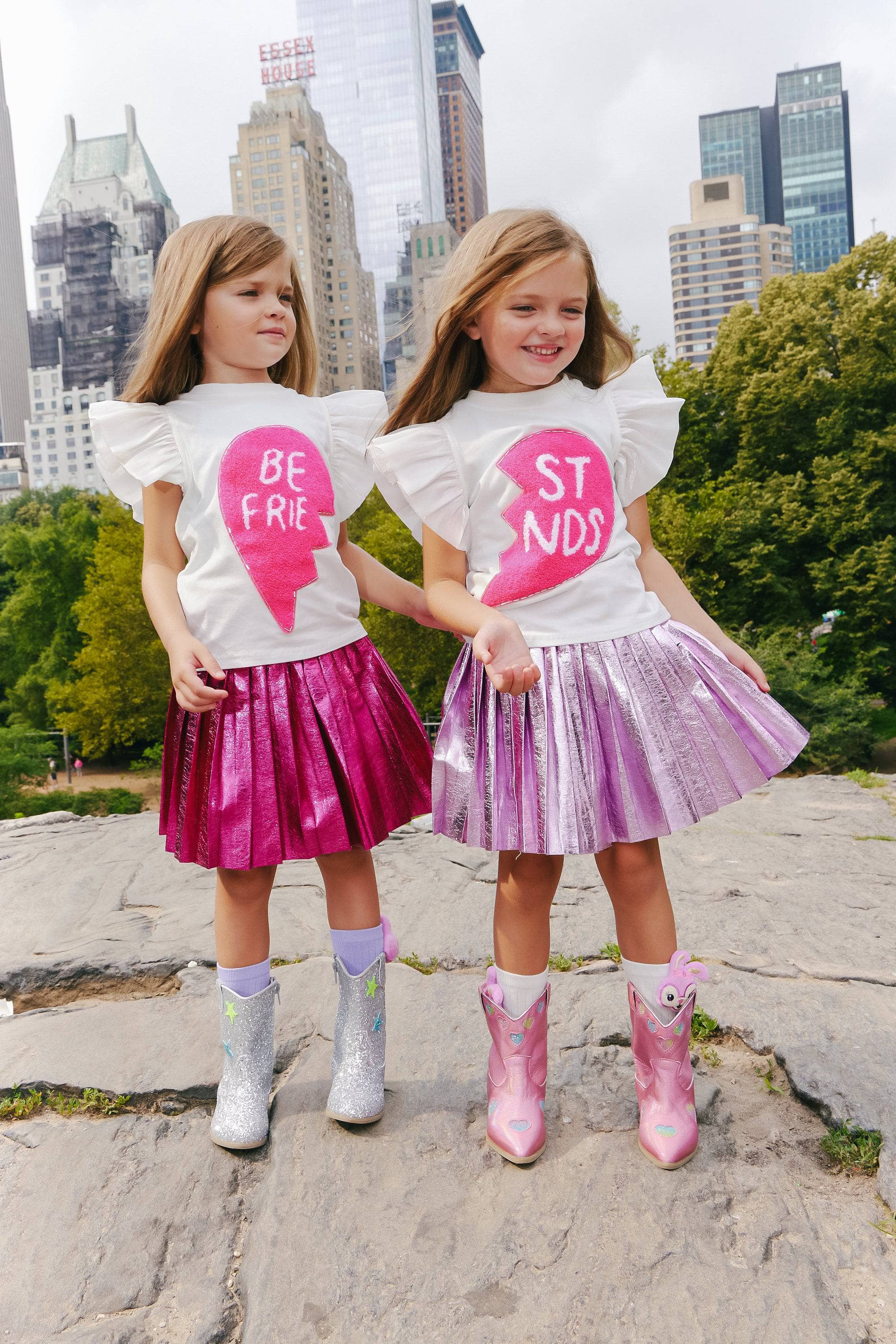 Юбка-плиссе из фольги Lola + The Boys, цвет pastel pink
Юбка-плиссе из фольги Lola + The Boys, цвет pastel pink