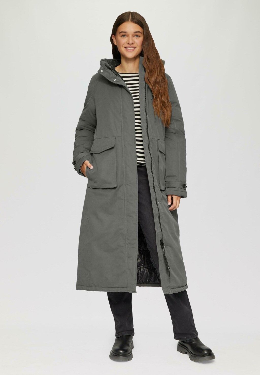 Парка GEFÜTTERTER MIT KAPUZE QS, антрацит, Черный, Парка GEFÜTTERTER MIT KAPUZE QS, антрацит
Парка GEFÜTTERTER MIT KAPUZE QS, антрацит, Черный, Парка GEFÜTTERTER MIT KAPUZE QS, антрацит