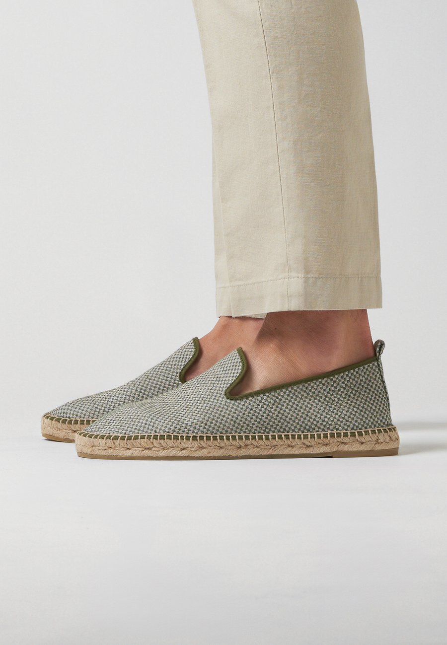 Лоферы FRED MARTIN COLLECTION IBIZA, Green Checker/Green
Лоферы FRED MARTIN COLLECTION IBIZA, Green Checker/Green