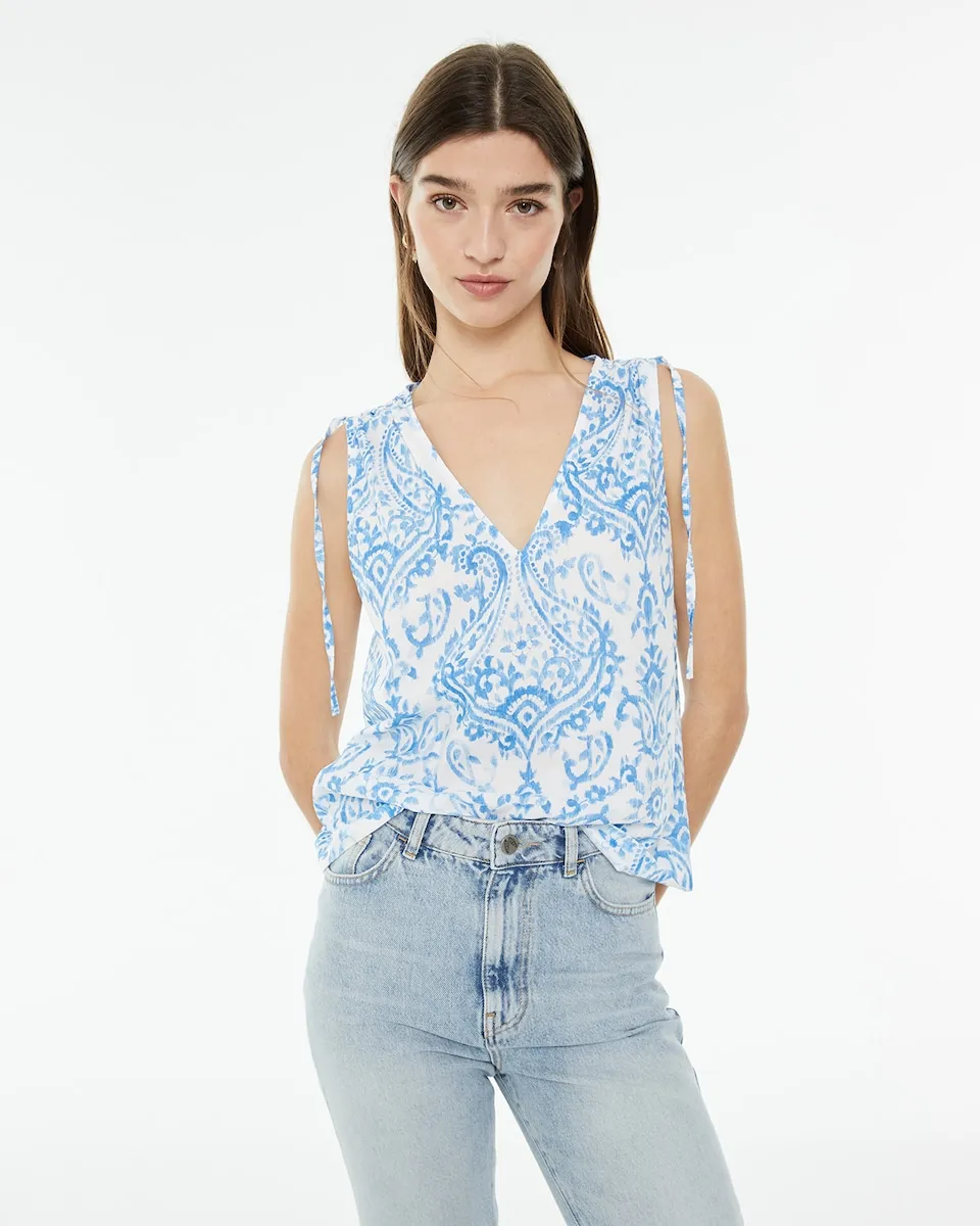 Женский топ с принтом и завязками на плечах System Action, синий
Женский топ с принтом и завязками на плечах System Action, синий