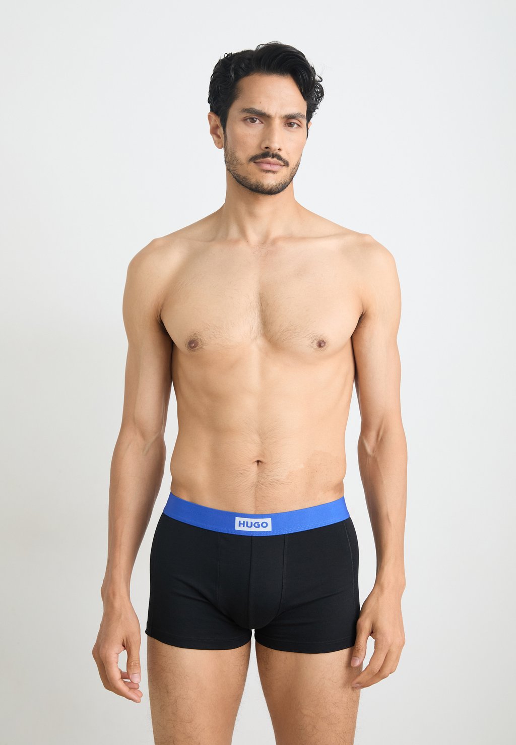 Брюки TRUNK TRIPLET 3 PACK HUGO, черный
Брюки TRUNK TRIPLET 3 PACK HUGO, черный