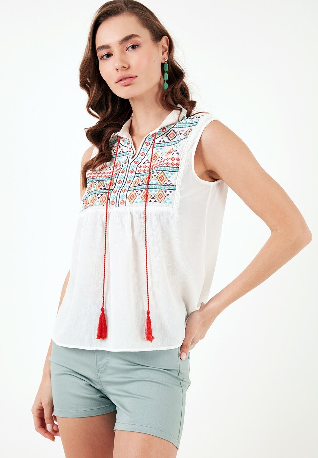 Блуза REGULAR FIT LELA, кремовый
Блуза REGULAR FIT LELA, кремовый