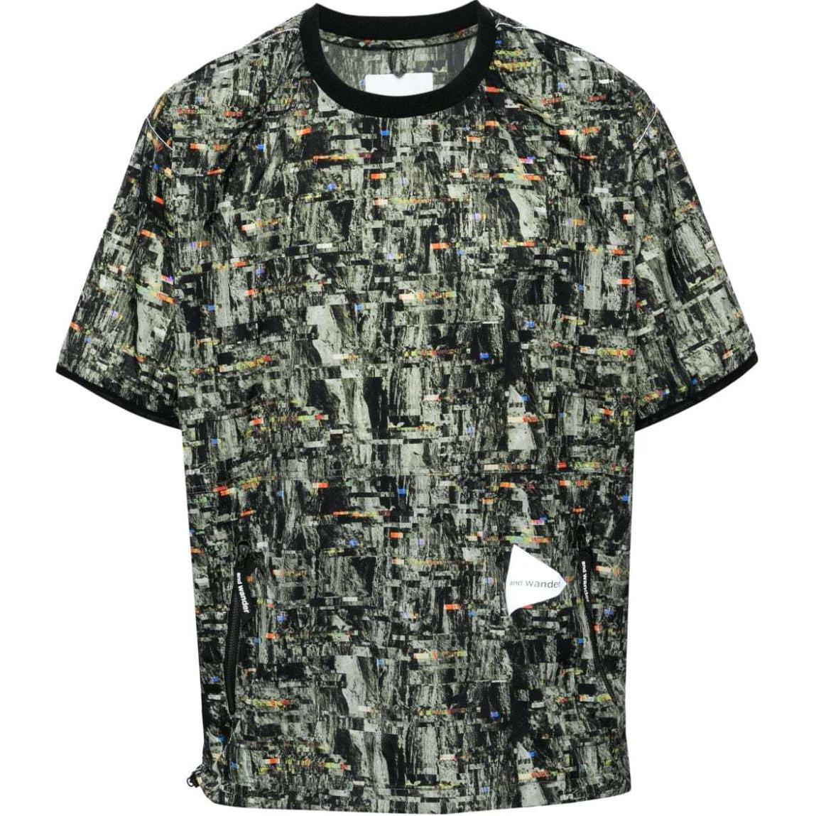 And Wander Футболка мужская черная
And Wander Футболка мужская черная