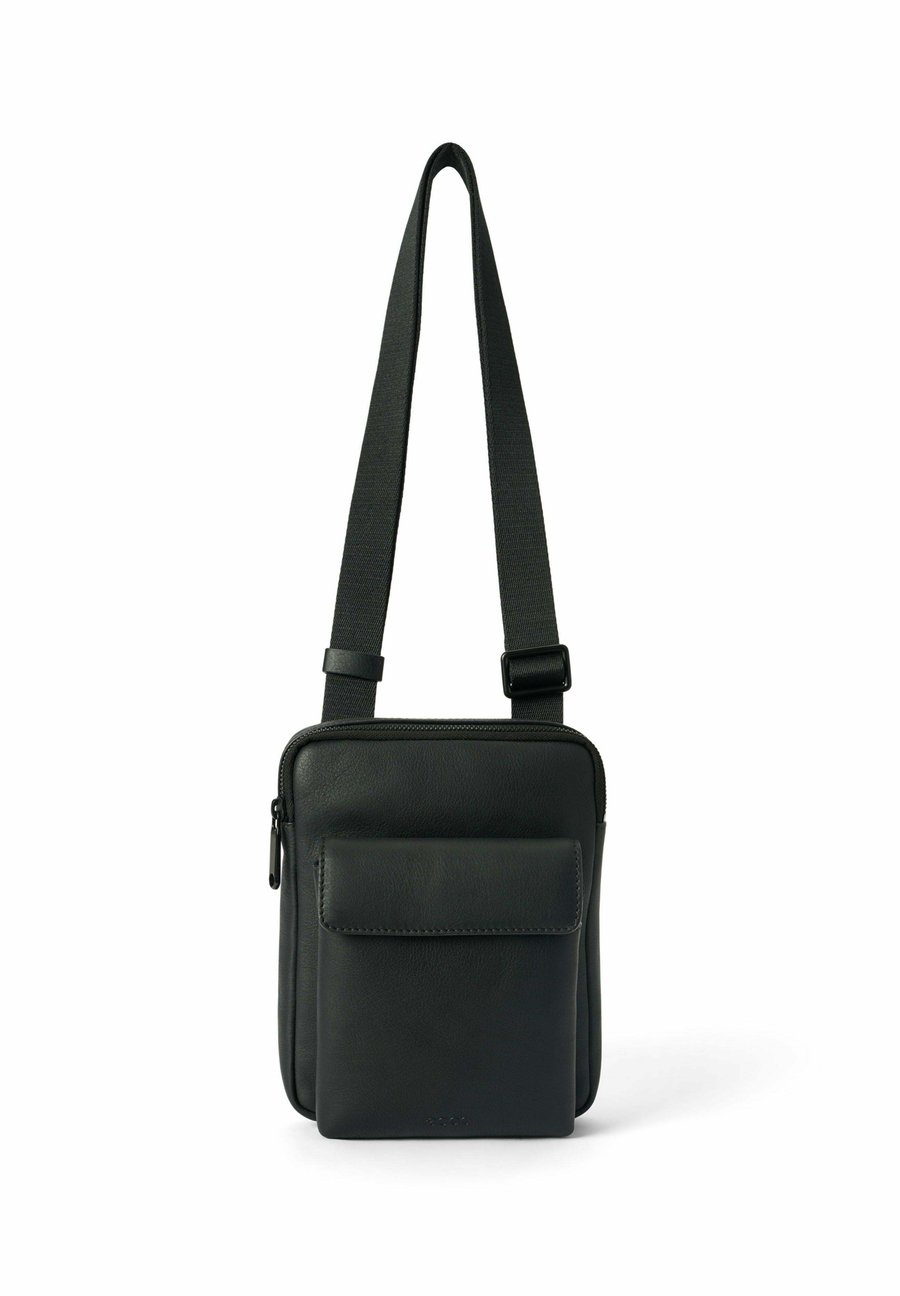 Сумка кросс-боди ECCO City Crossbody, Black
Сумка кросс-боди ECCO City Crossbody, Black