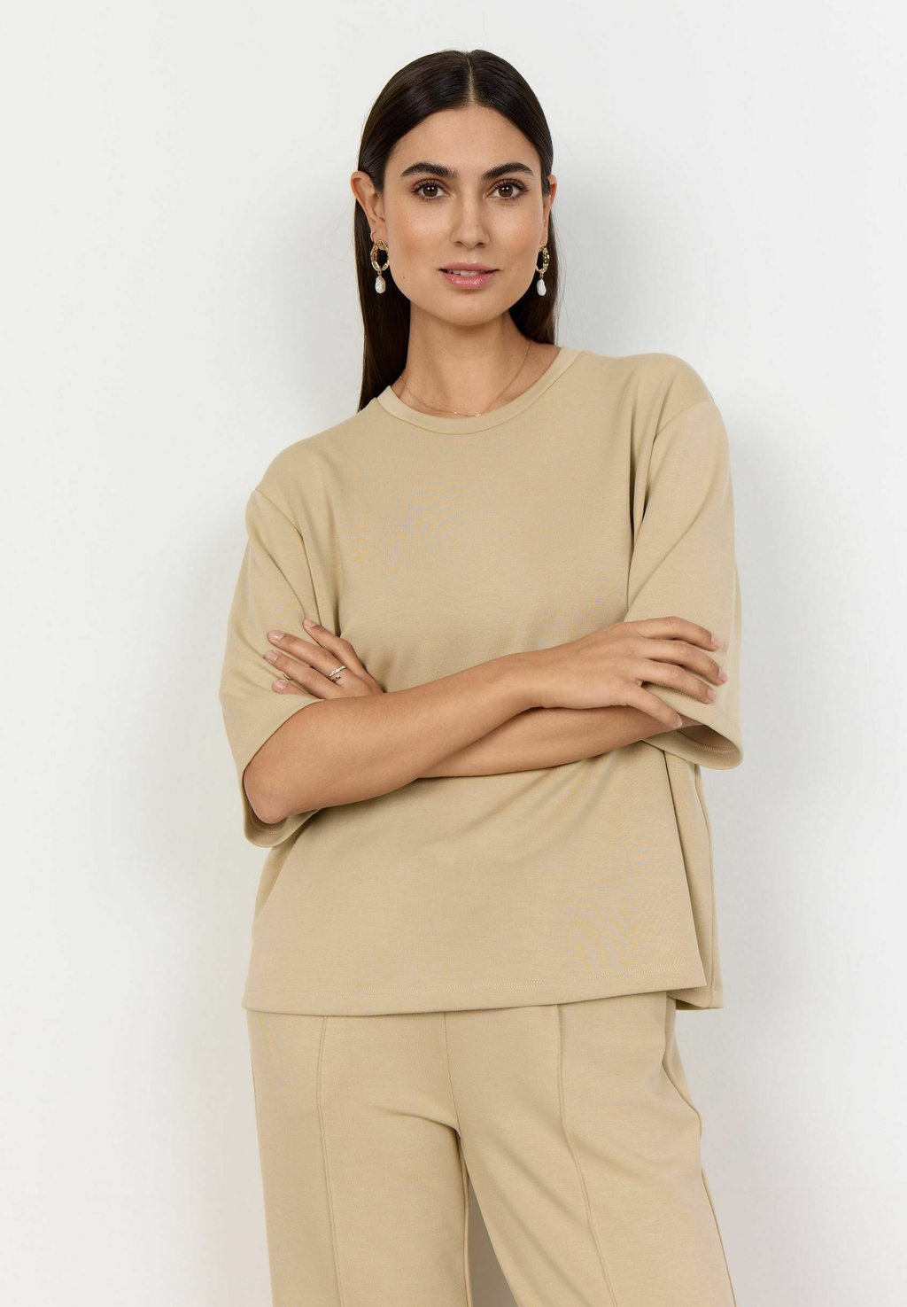 Базовая футболка SC-BANU 231 Soyaconcept, песочный
Базовая футболка SC-BANU 231 Soyaconcept, песочный